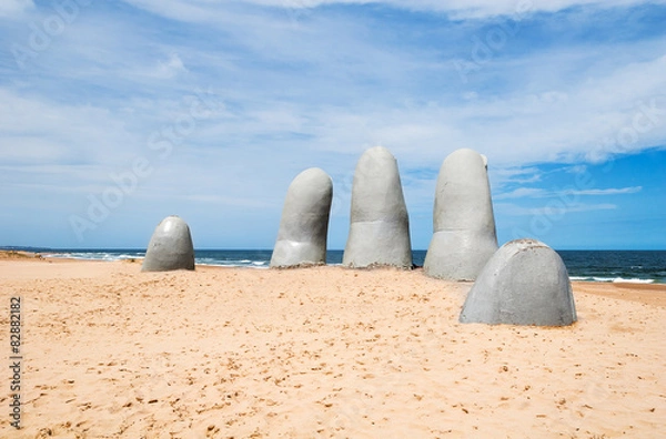 Fototapeta Rzeźba ręczna z Punta del Este w Urugwaju