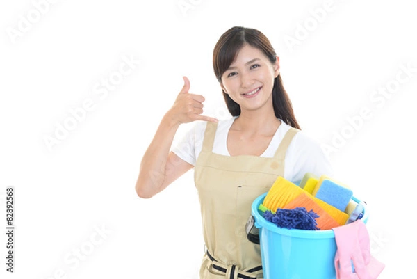 Fototapeta 掃除をする女性