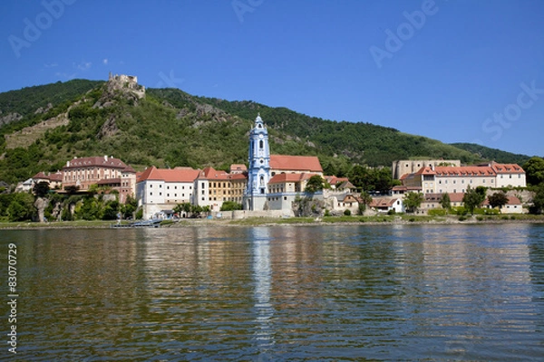 Fototapeta ヴァッハウ渓谷のデュルンシュタイン教会