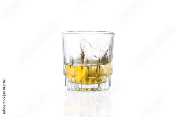 Obraz Виски со льдом в стакане