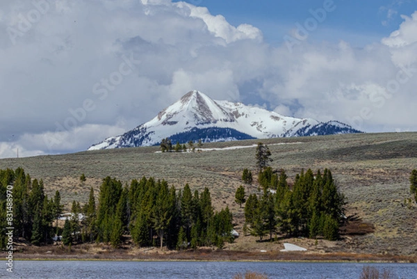 Obraz snowy mountains in Yellowstone National Park