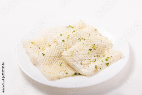 Fototapeta 味付けイカステーキ　（ねぎ塩だれ）調理前