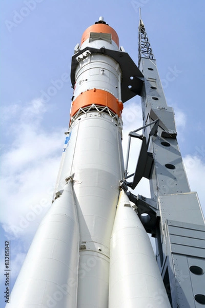 Obraz Космическая ракета и голубое небо