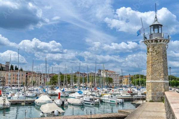Obraz Desenzano del Garda - marina with yachts