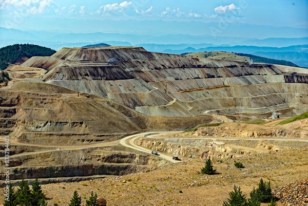 Fototapeta View from the American Eagles Overlook near Victor, Colorado, U.S.A., of the active Cripple Creek mining district open cast gold mine