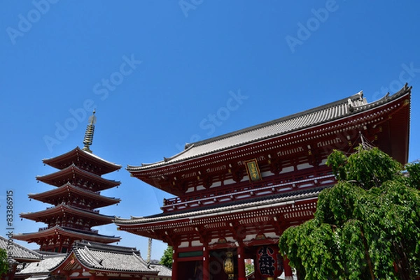 Obraz 晴れた日の浅草寺　五重塔と宝蔵門