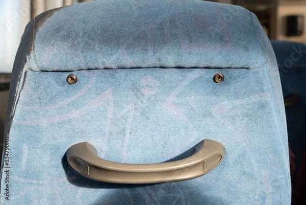 Obraz PAREIDOLIE, un siège en forme de tête