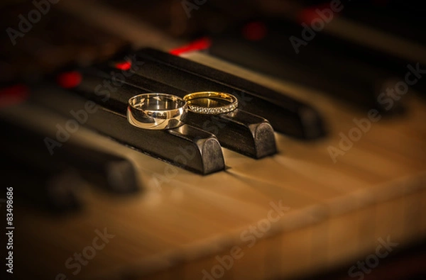 Obraz Rings on piano