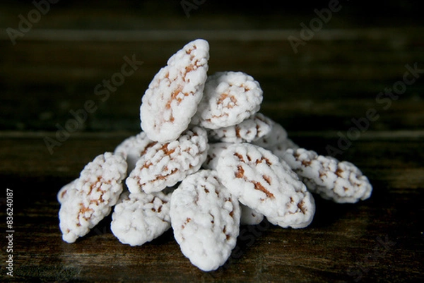 Obraz Candied almonds 
