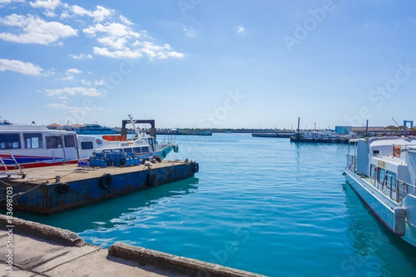 Fototapeta 沖縄県　石垣島　離島ターミナル