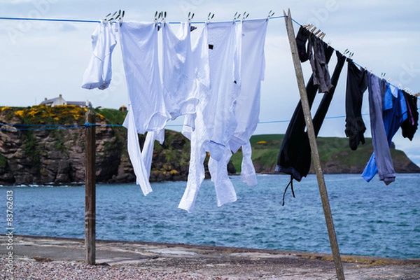 Fototapeta Drying clothes at the ocean