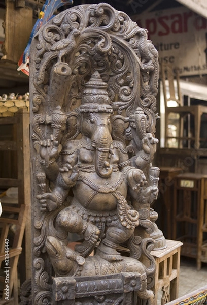 Fototapeta MUMBAI, INDIA - may 2014: Statue of Ganesha on Chor Bazaar - Ant