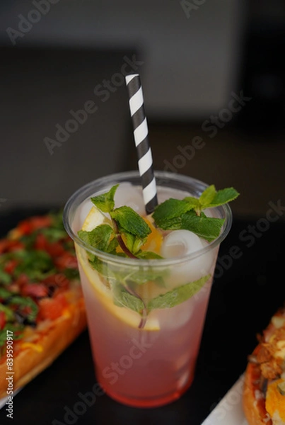 Obraz lemonade in a cup