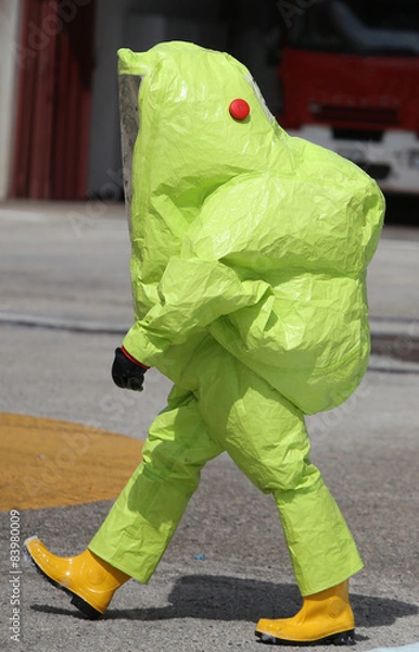Obraz man with protective gear against biological risk