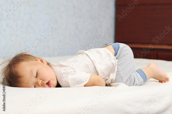 Obraz Kid sleeping fanny up