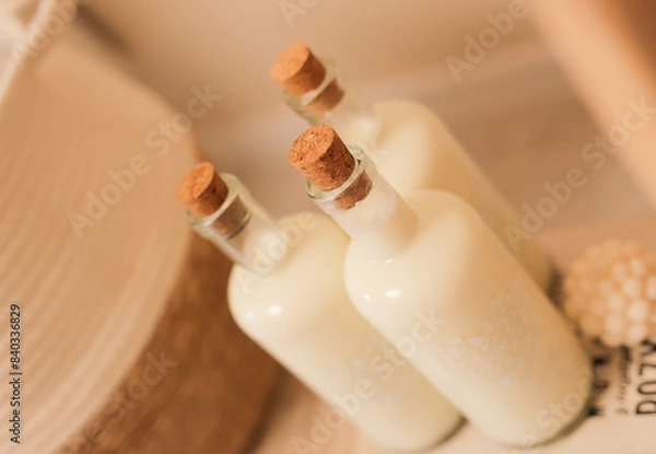 Obraz butelki z mlekiem