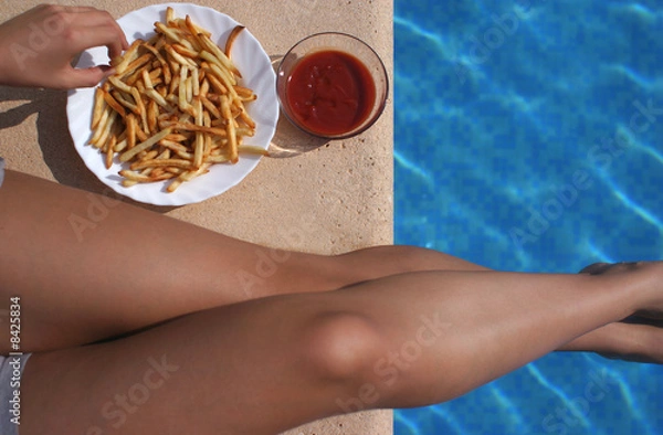 Fototapeta fries at the pool