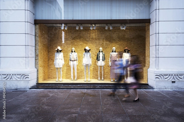 Obraz manekiny w sklepie