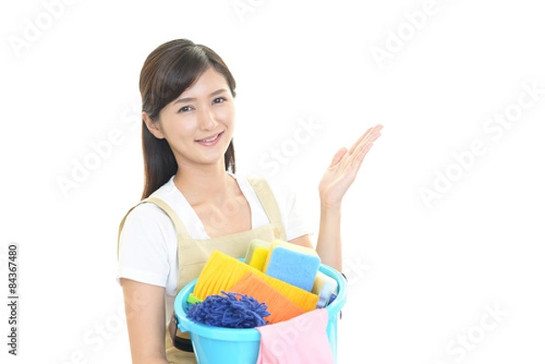 Fototapeta 
お掃除をする女性
