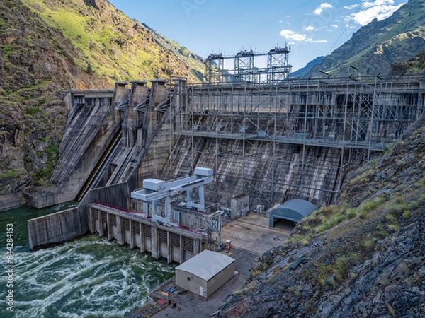 Obraz The Hells Canyon Dam on the Snake River at the Oregon Idaho border