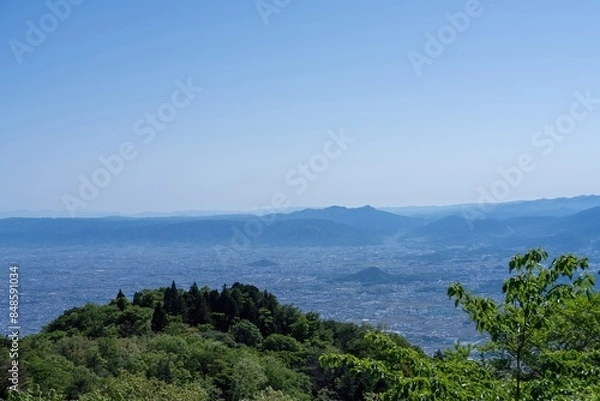 Fototapeta 展望台から見下ろす春の大和盆地の情景