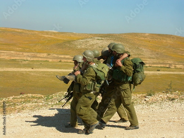 Obraz injured soldier - exercise