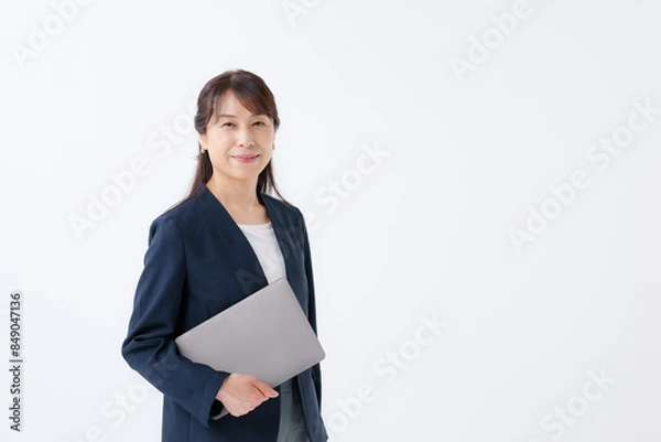 Fototapeta 女性　ノートパソコン