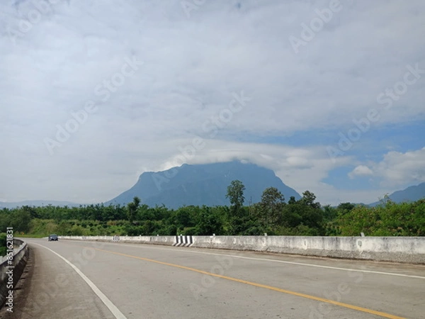 Obraz road in the mountains