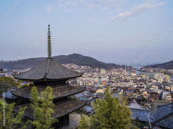 Fototapeta 【広島県】天寧寺三重塔と尾道の風景