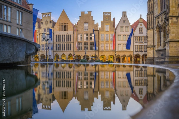 Fototapeta Old Town of Münster, reflection of gabled Houses at the so-called Prinzipalmarkt - Germany