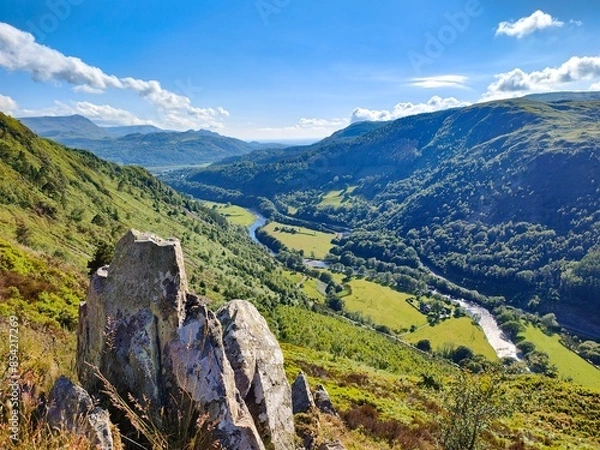 Fototapeta A scenic mountain landscape view of the Mawddach river valley and estuary from the scenic Precipice Walk hike. Dolgellau, Gwynedd, Snowdonia National Park, Wales, UK
