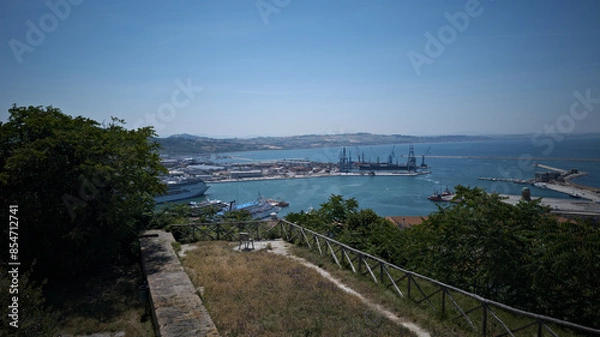 Obraz Porto di Ancona visto dal parco del Cardeto
