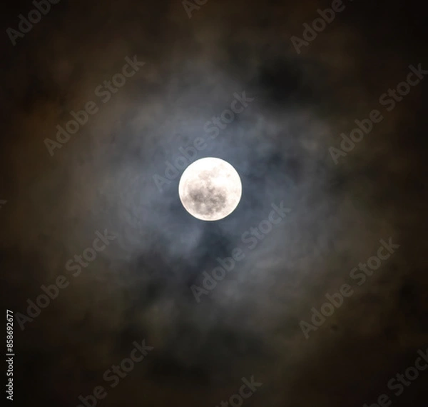 Fototapeta full moon and clouds