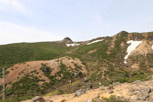 Fototapeta 2024年5月の福島県の安達太良山の山開き