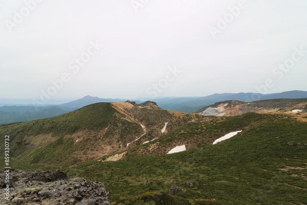Fototapeta 2024年5月の福島県の安達太良山の山開き