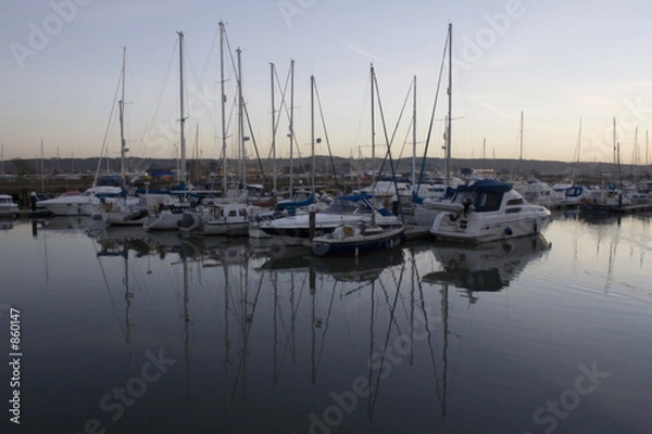 Fototapeta moored yachts