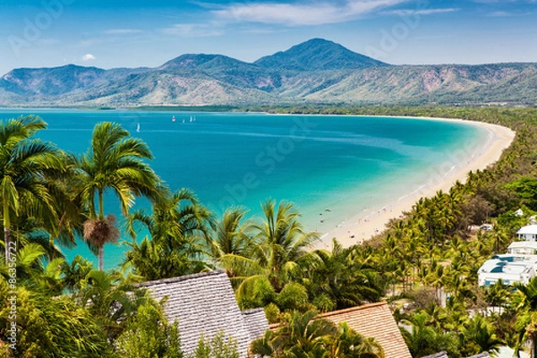 Obraz Plaża i ocean w Port Douglas w słoneczny dzień, Queensland