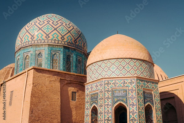 Fototapeta Beautiful view of the Shahi Zihda Ensemble in Samarkand, Uzbekistan