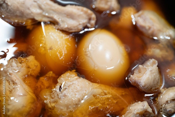 Fototapeta 調理中の鶏手羽元とたまごの甘辛煮
