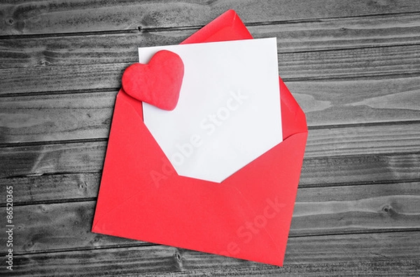 Fototapeta Red envelope with empty paper