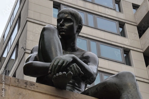 Obraz Nackter Knabe am Spreeufer