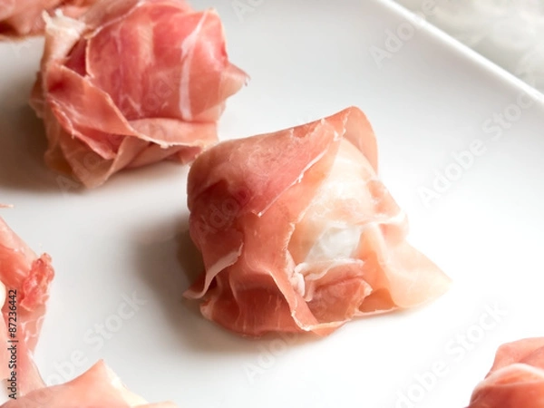 Fototapeta Mozzarella Ham Wraps