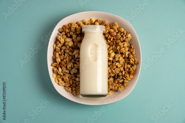 Obraz ミルク瓶とグラノーラのお洒落なイメージ3