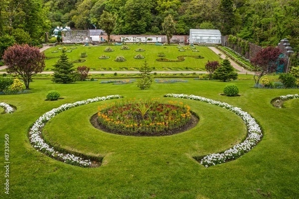 Fototapeta Garden at Kylemore Abbey in spring