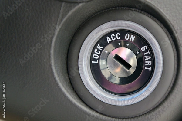 Fototapeta start the car