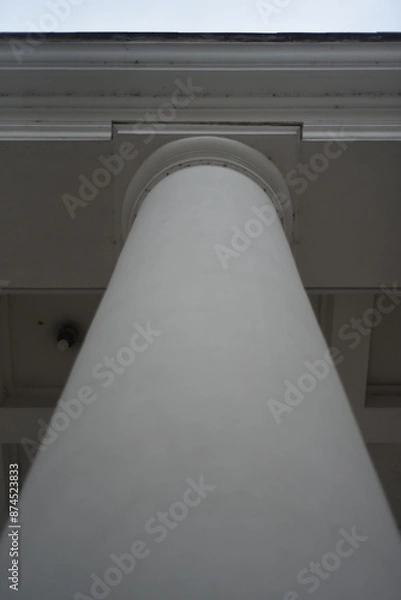 Obraz White column close up for message on post.