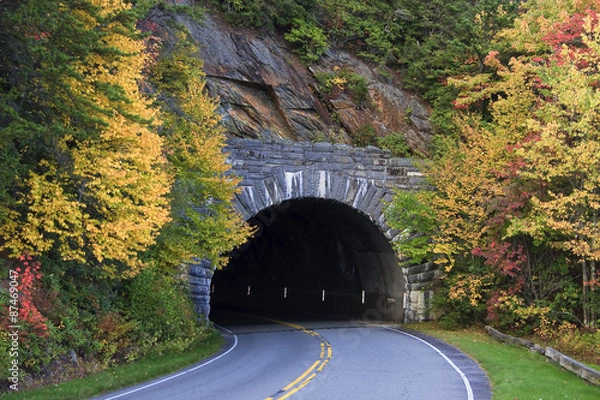 Fototapeta Rough Ridge Tunnel on the Blue Ridge Parkway in NC