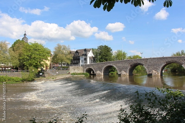 Fototapeta Die alte Lahnbrücke in Wetzlar
