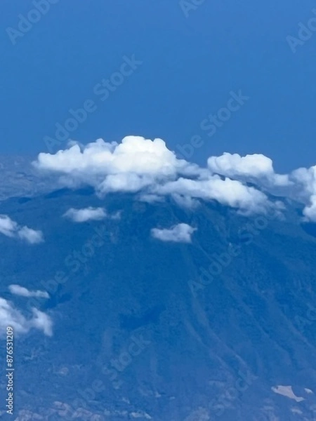 Obraz clouds covered mountain