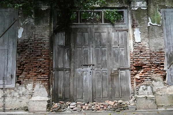 Obraz old wooden door